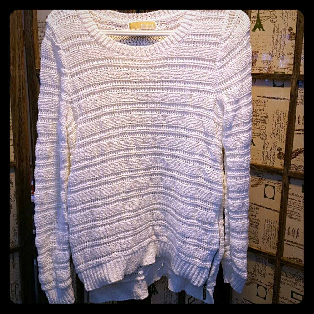 🌻White Michael Kors Sweater